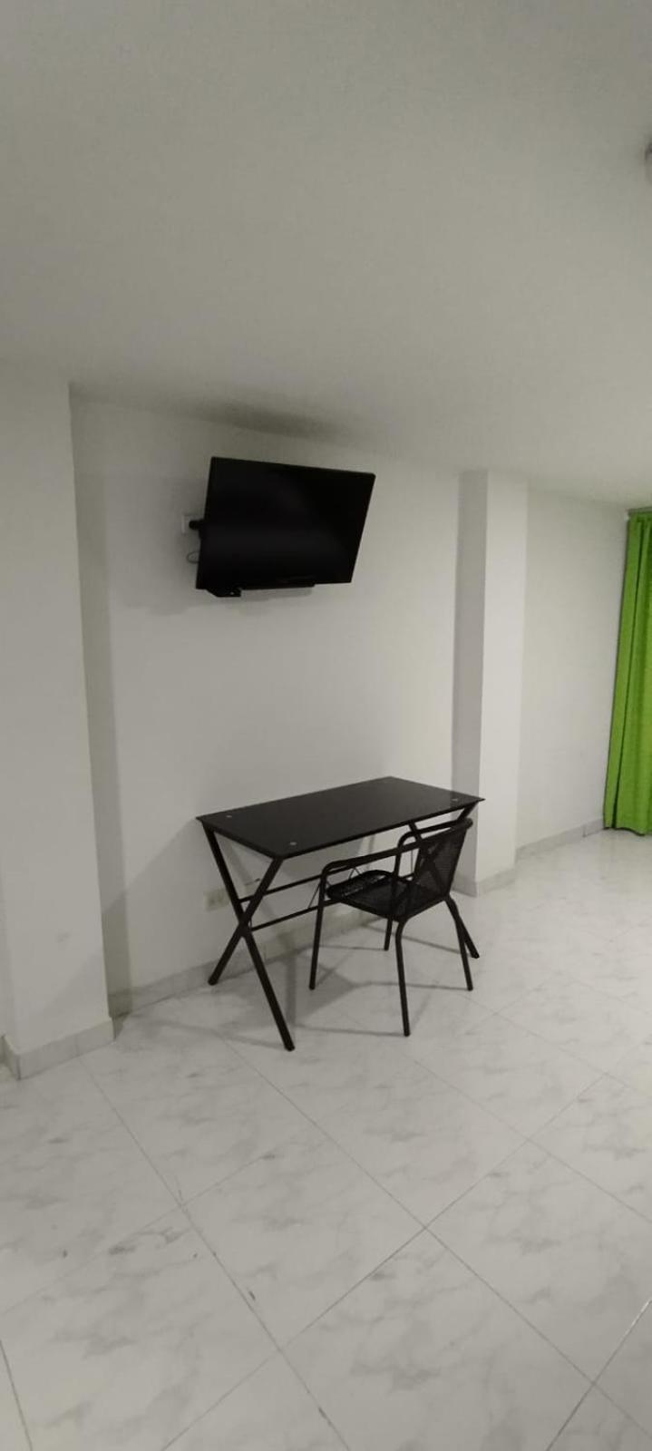 Hotel Paradise Lleras Медельин Экстерьер фото