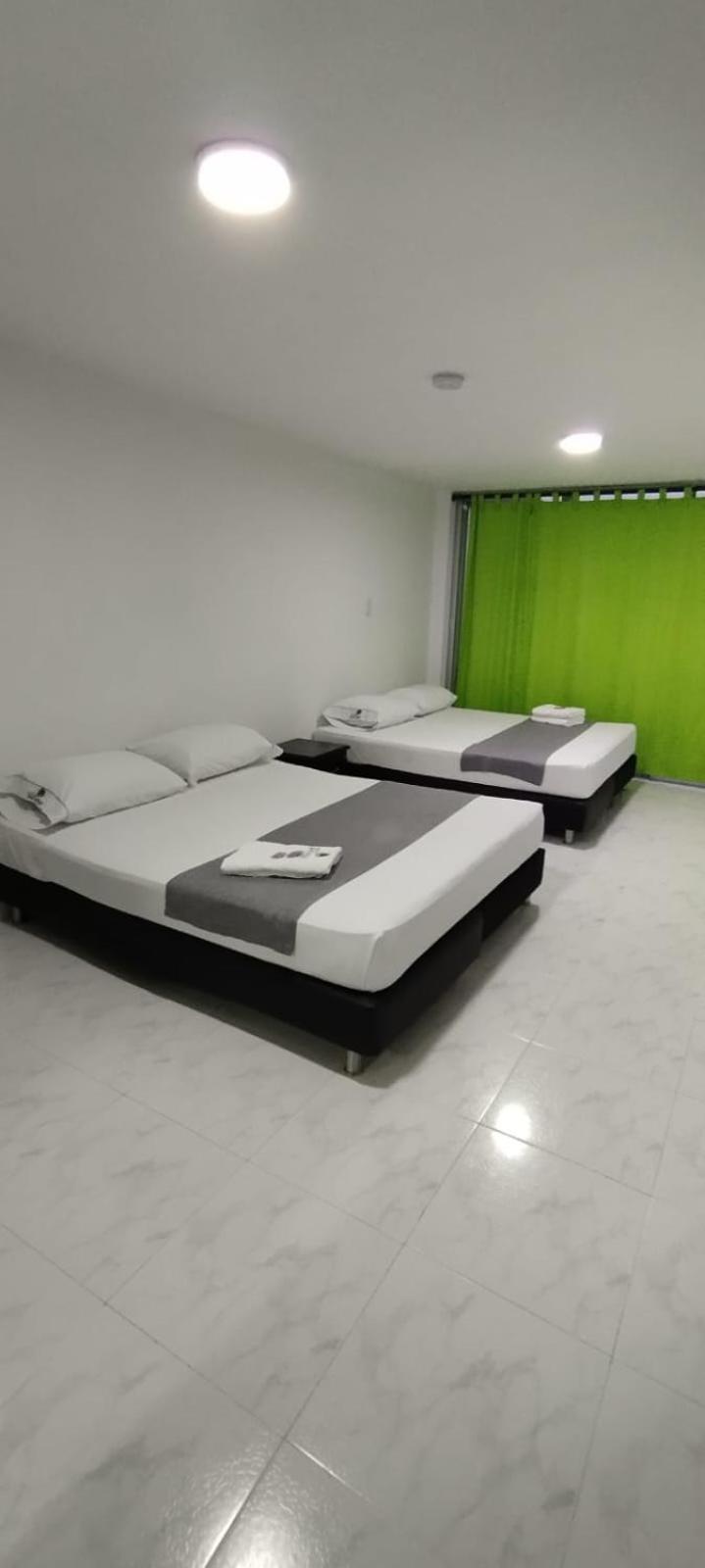 Hotel Paradise Lleras Медельин Экстерьер фото