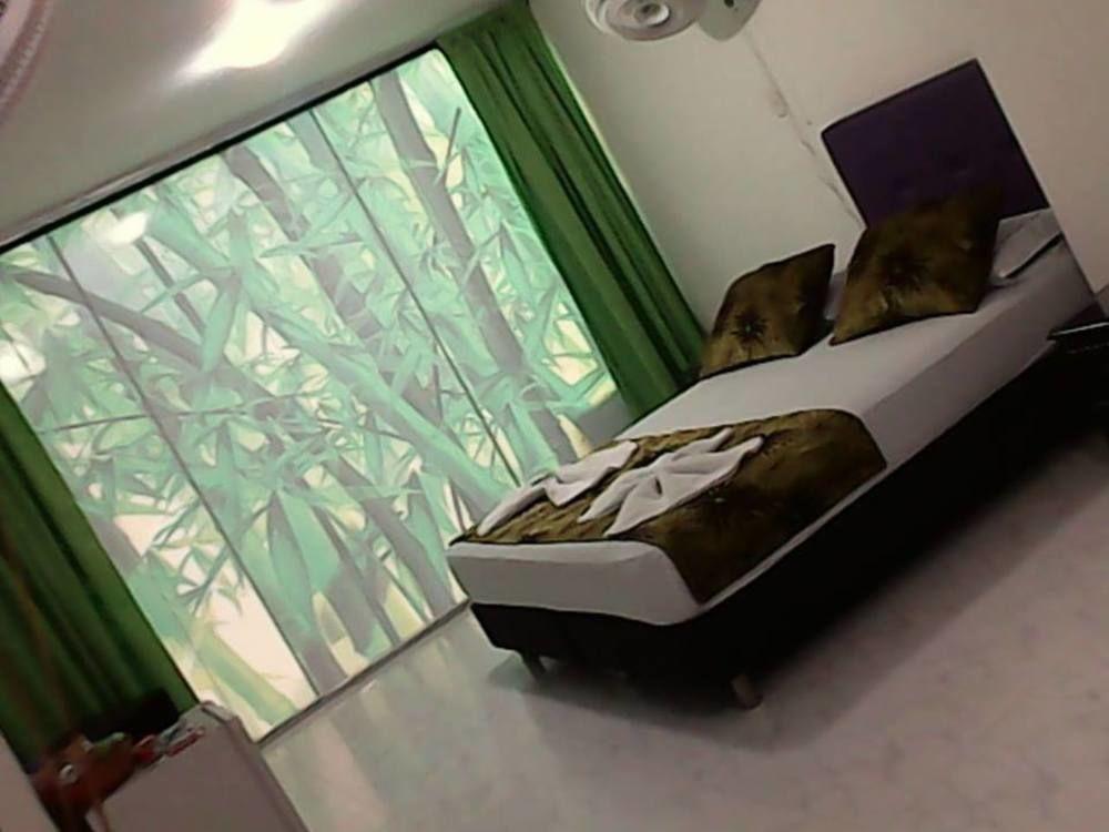 Hotel Paradise Lleras Медельин Экстерьер фото