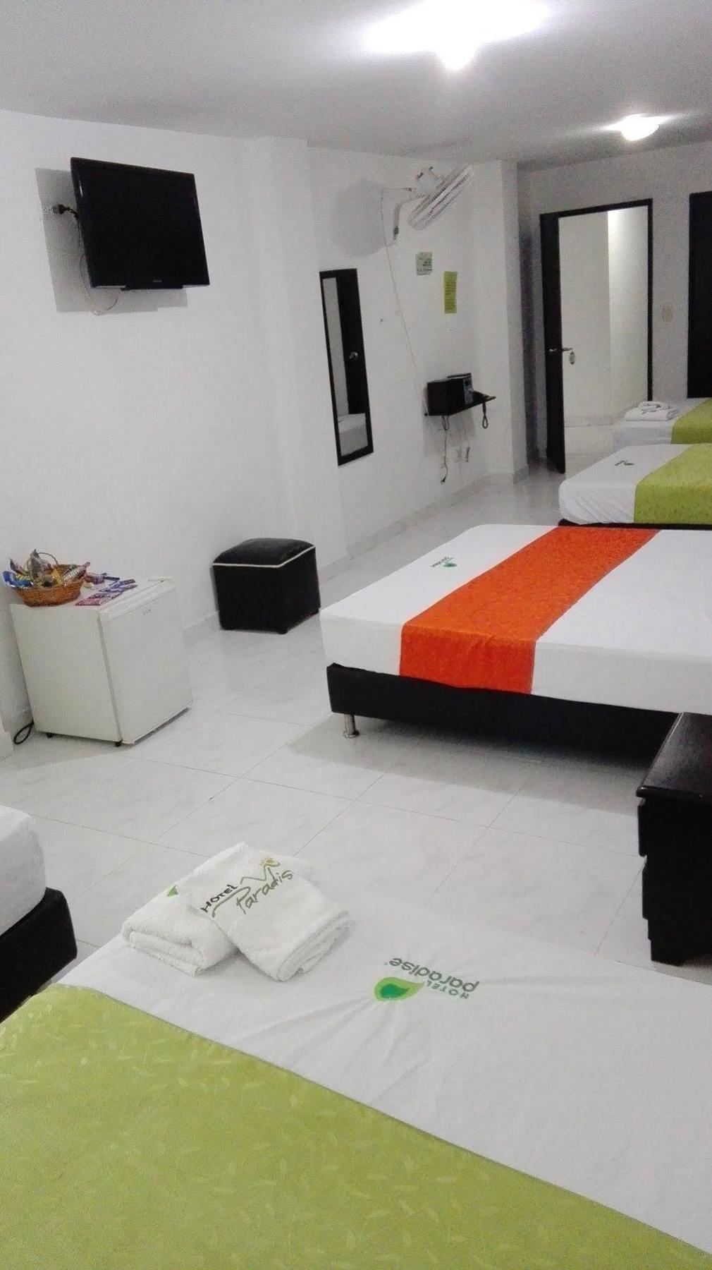 Hotel Paradise Lleras Медельин Экстерьер фото