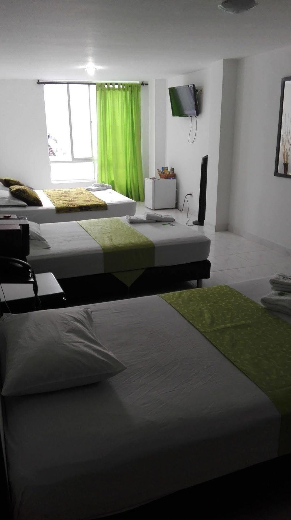 Hotel Paradise Lleras Медельин Экстерьер фото
