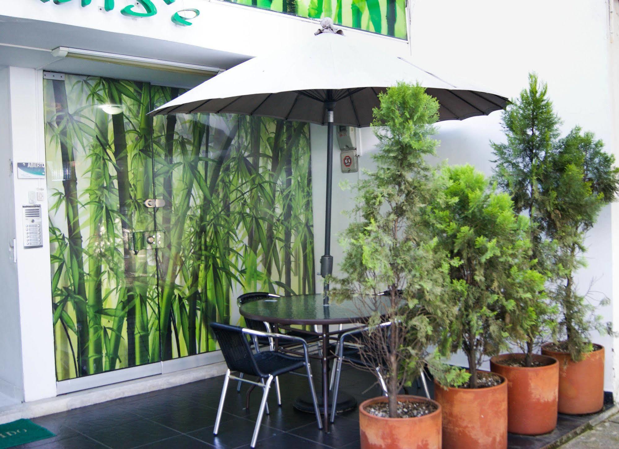 Hotel Paradise Lleras Медельин Экстерьер фото
